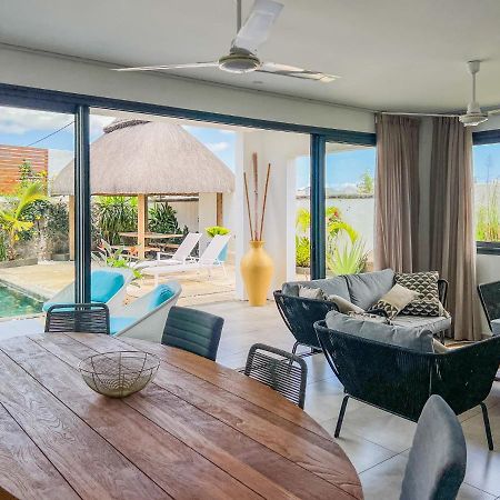 Residence Celestial - Premium 3 Bedrooms Villa With Volcanic Stone Pool 그란데 바이예 외부 사진