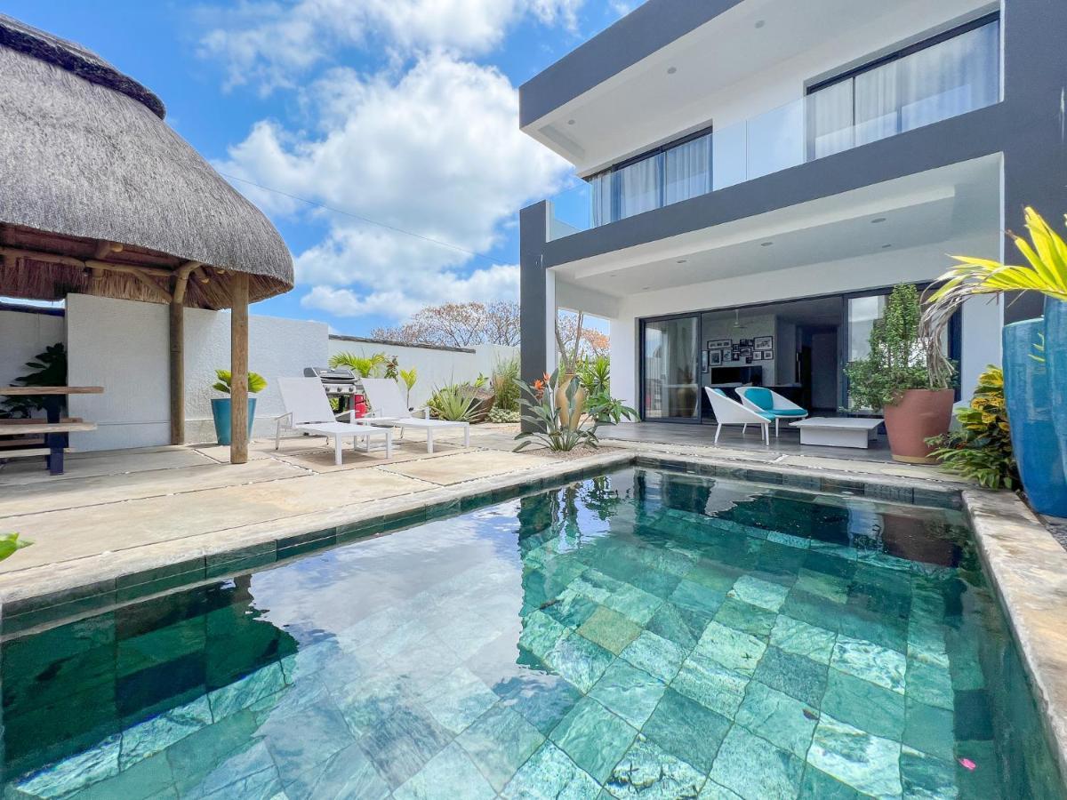Residence Celestial - Premium 3 Bedrooms Villa With Volcanic Stone Pool 그란데 바이예 외부 사진