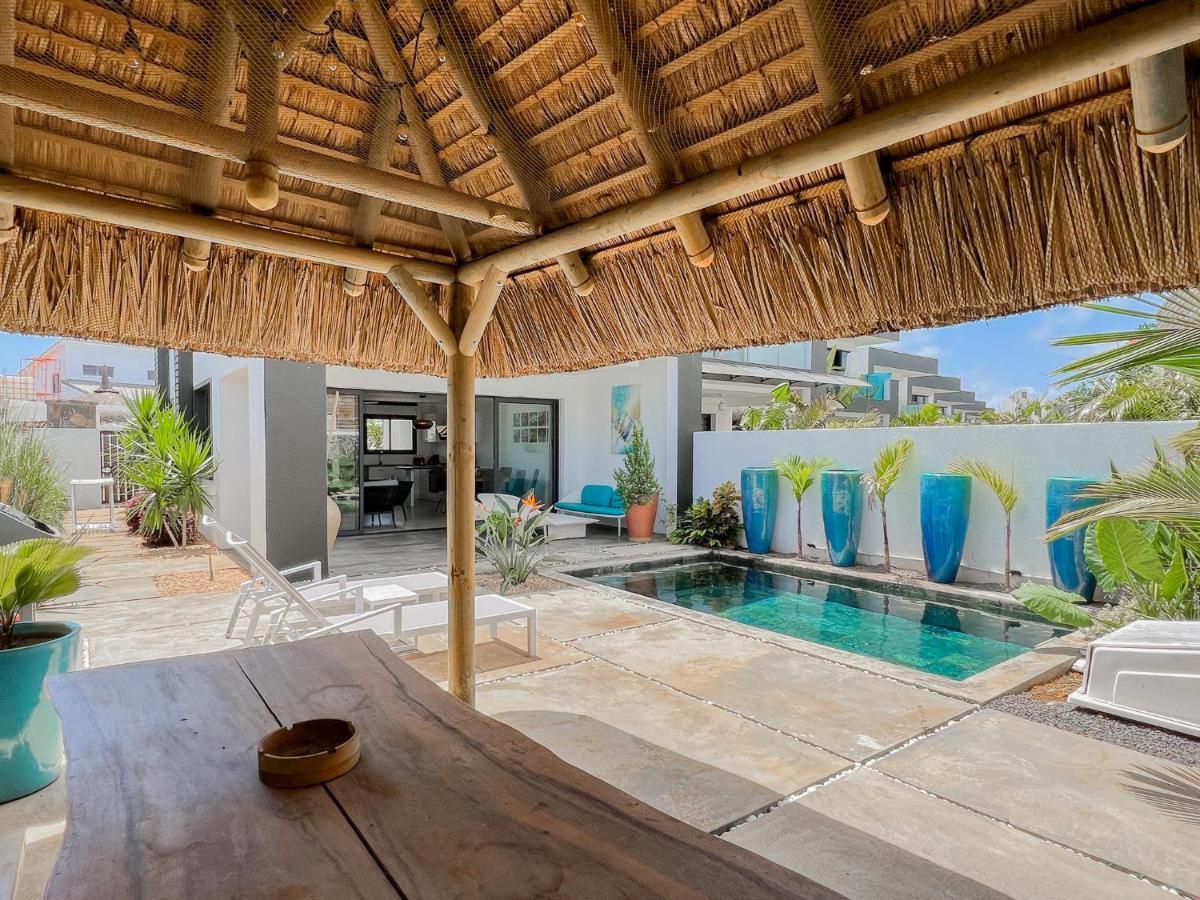 Residence Celestial - Premium 3 Bedrooms Villa With Volcanic Stone Pool 그란데 바이예 외부 사진