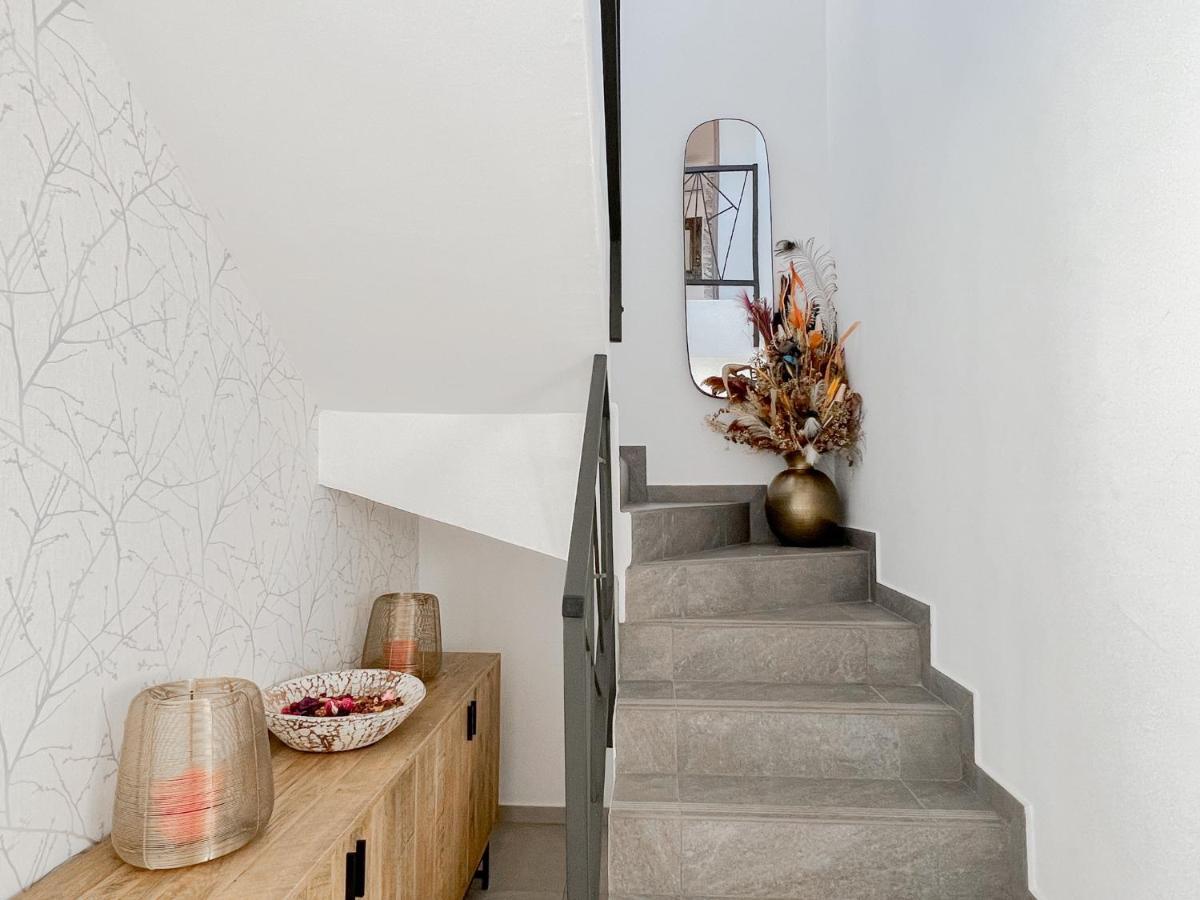 Residence Celestial - Premium 3 Bedrooms Villa With Volcanic Stone Pool 그란데 바이예 외부 사진