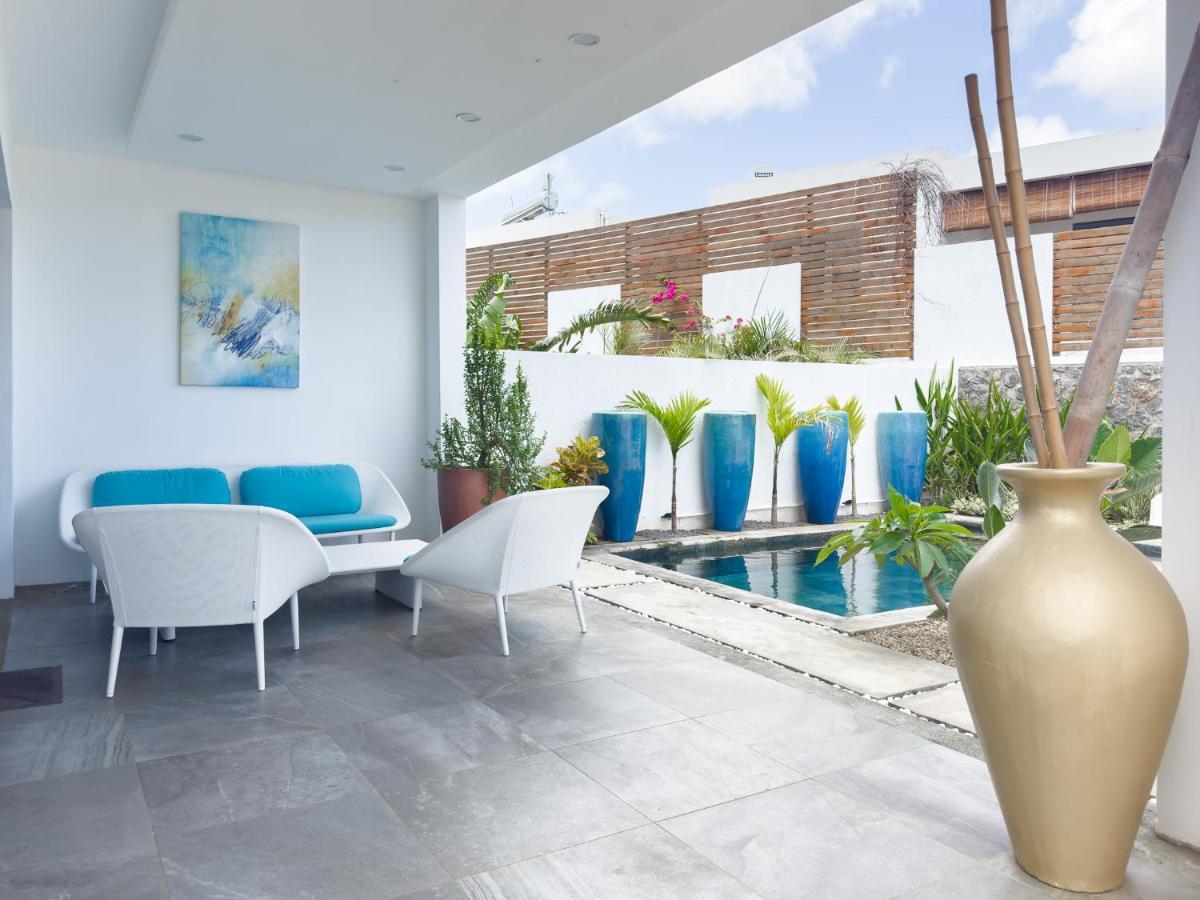 Residence Celestial - Premium 3 Bedrooms Villa With Volcanic Stone Pool 그란데 바이예 외부 사진